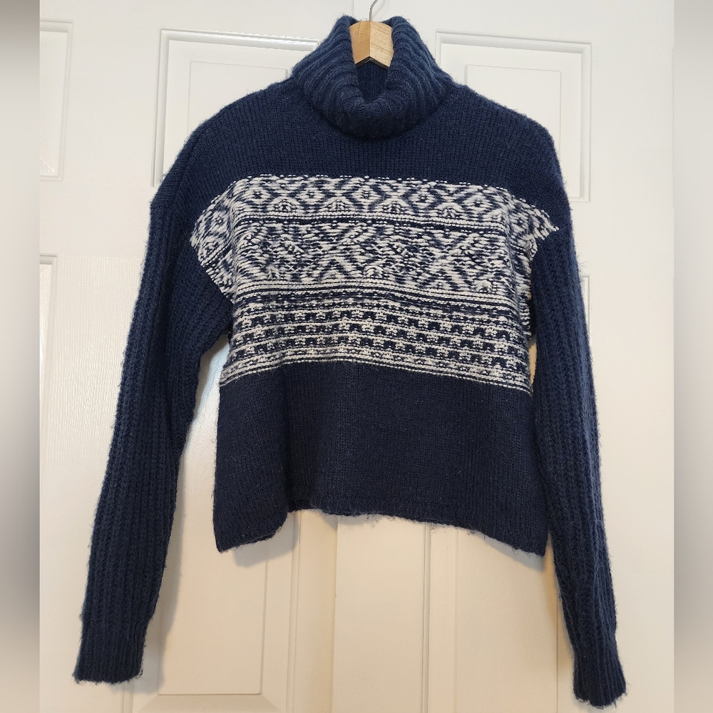 American Eagle Outfitters Navy Blue Snowflake Chest Knit Turtleneck Size S
